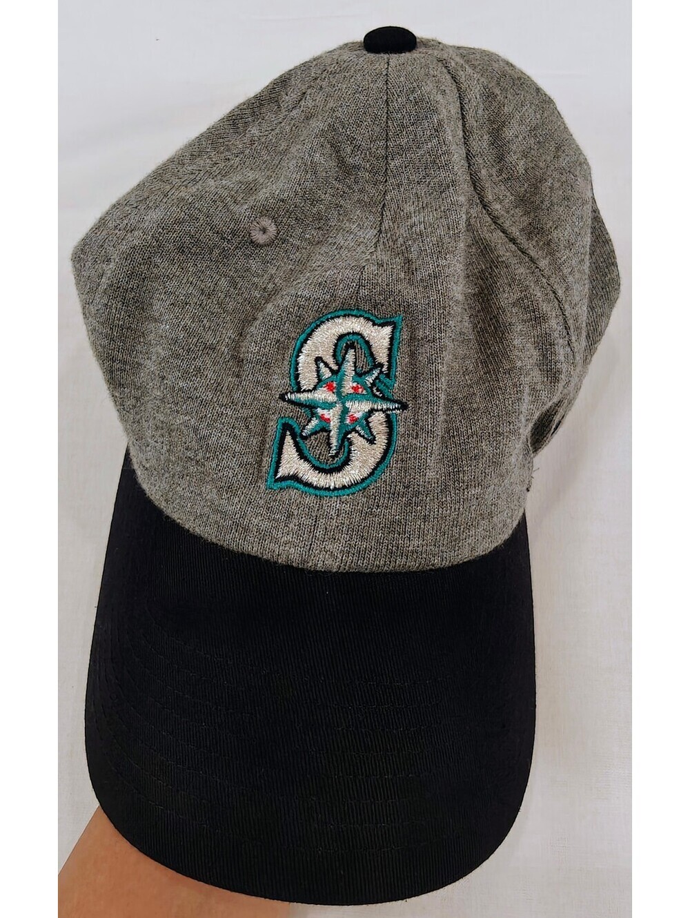 Nike Seattle Mariners Gray and Black Adjustable Baseball Cap Hat